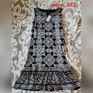 Black and White Patterned Sleeveless Dress